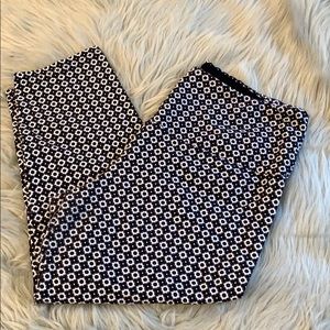 NWOT Capri Leggings Size L